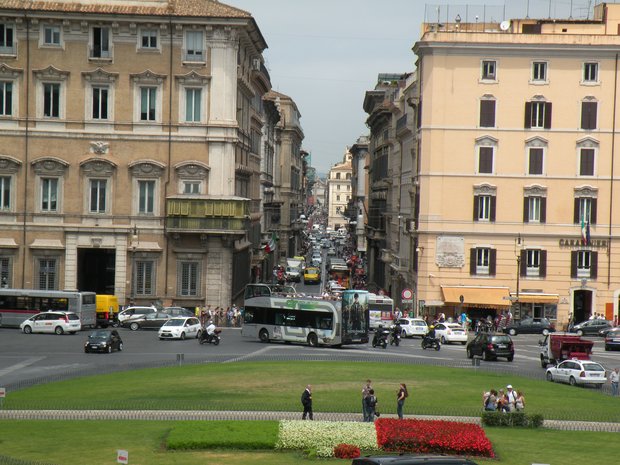  Via Del Corso, en compression